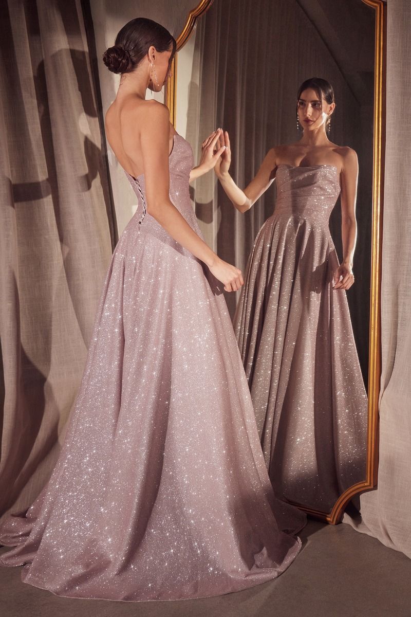 Strapless A-line dress with round neckline and bodice