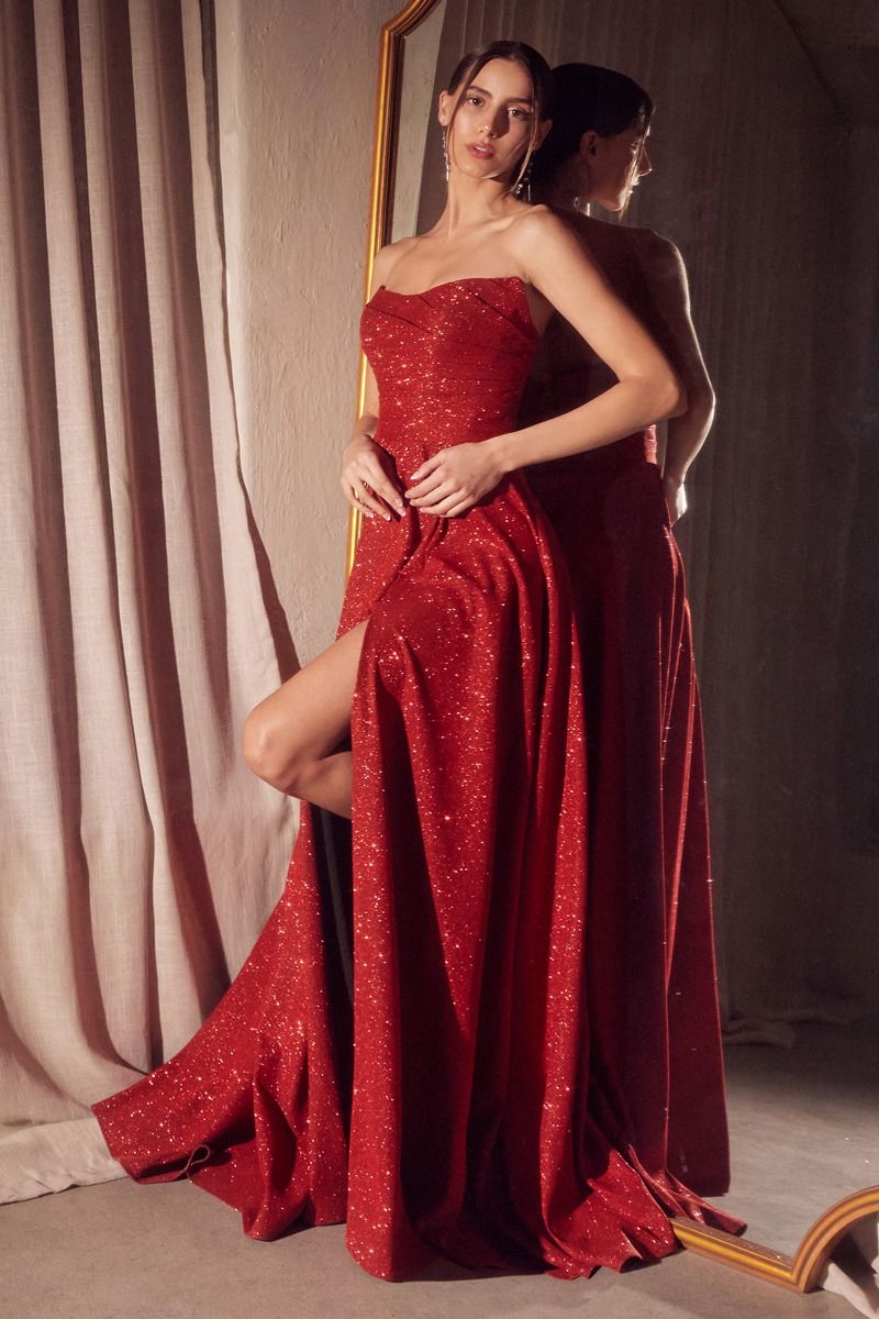 Strapless A-line dress with round neckline and bodice