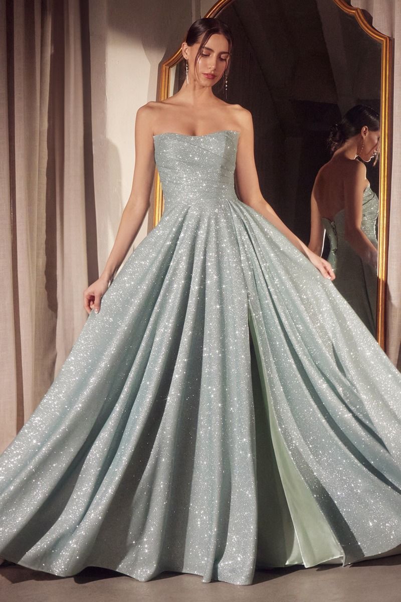 Strapless A-line dress with round neckline and bodice